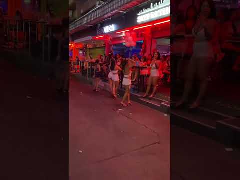 Girls Pattaya! Soi 6 Nightlife Street. Travel Thailand #travel #thailand #pattaya #shorts