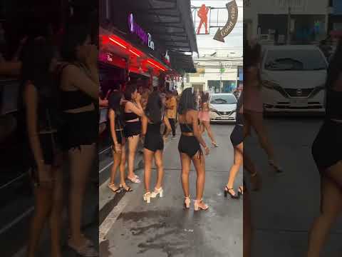 Live hookers in soi 6 Pattaya. Explore Pattaya enjoy Pattaya #pattaya #clubbingthailand #bangkok