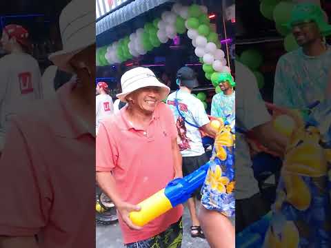 Pattaya Fun On Soi 6 Songkran 👍😍👍😍