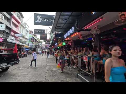 Soi 6 and Walking Street in Pattaya Thailand at 16:15 on the 22 august 2024