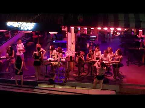 Soi 6 nightlife Pattaya 12 september 2022. Security Take out drunk customer