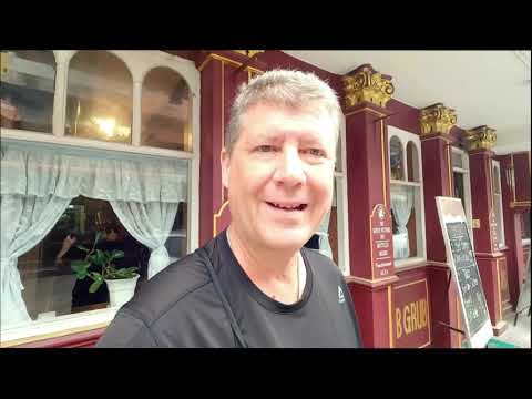 Welcome to the Queen Victoria Inn, Soi 6 Pattaya