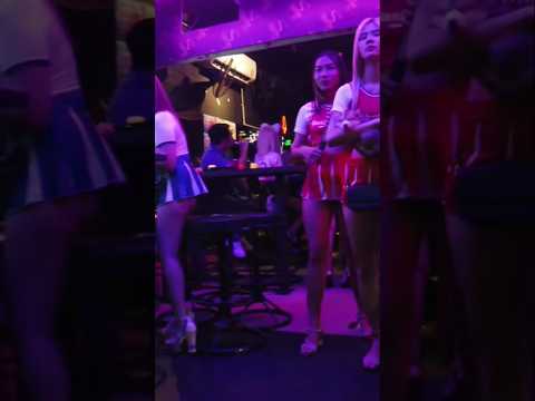 What kind of girls can you find on Soi 6? #soi6 #pattaya #thailand #bargirls