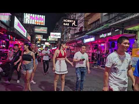 beautiful girls in soi 6 Pattaya.