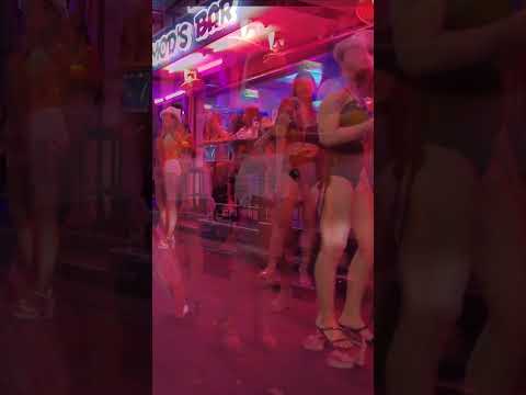 Pattaya Bar Girls on Soi 6