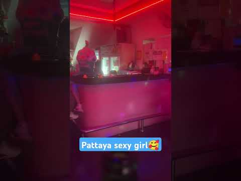 Sexy girl in pattaya soi 6 ✈️🇹🇭🥰#pattayanightlife #soi6 #walkingstreetpattaya #bangkok