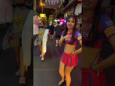 She touched my belly #travel #pattaya #soi6 #thailand #tourism #shorts #girls