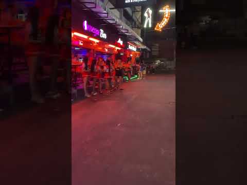 Soi 6 Pattaya 🫶 Beautiful Girls! Omega Bar #travel #pattaya #soi6 #shorts