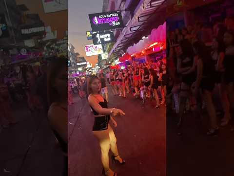 Beautiful Thai Girl Attacked Me On Soi 6 In Pattaya Thailand