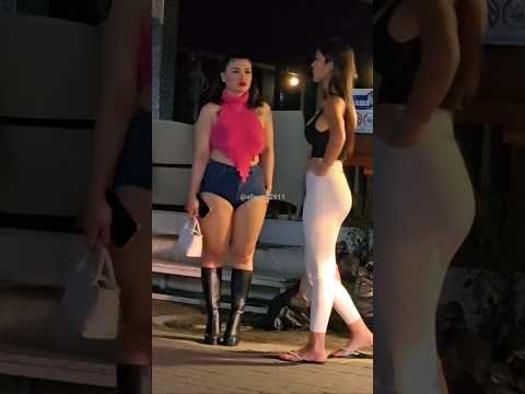 Beautiful girls in Pattaya Walking Street ✨️ 💕 #pattaya #ytshorts #like #subscribe #youtube