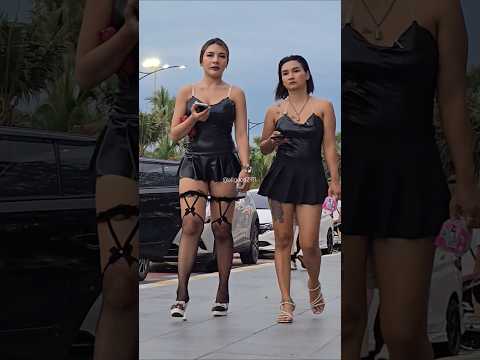 Beautiful Thai girls in Pattaya Beach Road. ✨️💕 #pattaya #ytshorts #subscribe #like #comment