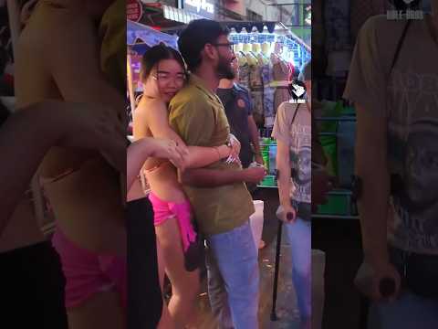 Free hugs 🤗 Soi 6, Pattaya, Thailand.