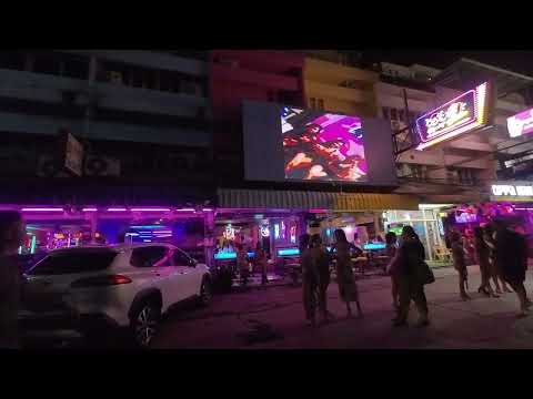 Soi 6 Tuesday night walk around.