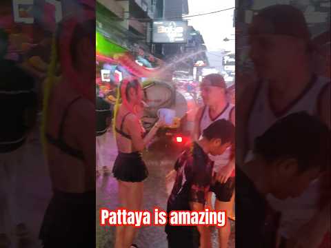 Songkran fun in SOI 6 Pattaya ❤️ #shorts