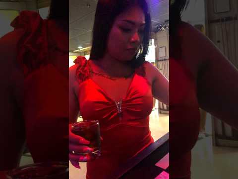 Chilling at Soi 6 Hollywood Bar! 🇹🇭