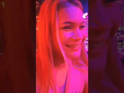Pattaya Soi 6 Nightlife Lookket The Way She Moves! #thailand #soi6pattaya #pattaya