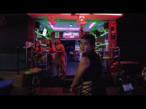 Pattaya Soi Buakhao Raw Wild Nightlife So Much Girls On Soi 6 Beach Road 4 April 2022 Thailand 4K