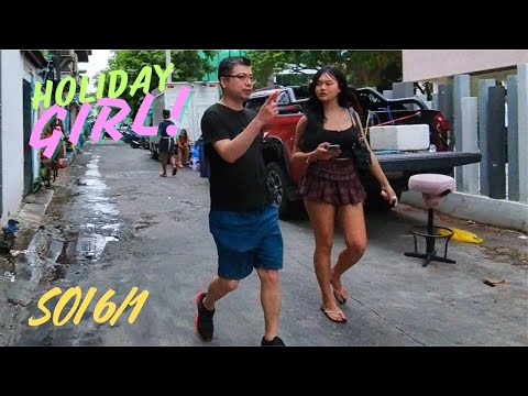 PATTAYA, THAILAND, (4K30FPS), HOLIDAY GIRL ON SOI 6/1